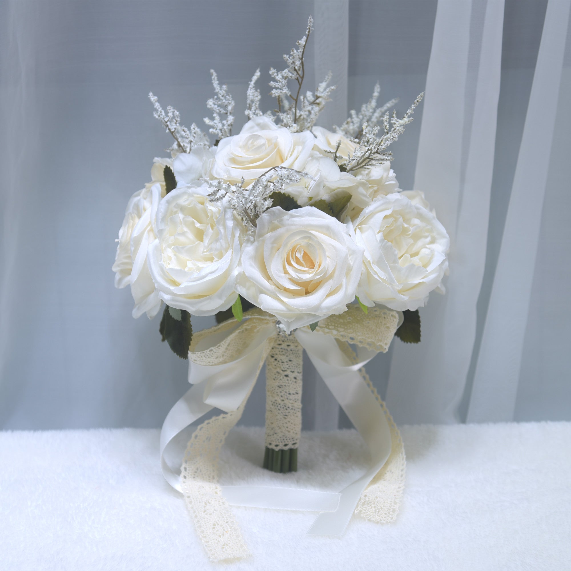 166 Flower bouquet for marriage registration, proposal, bridal chamber photography. Bridal and bridesmaid's rose bridal bouquet.