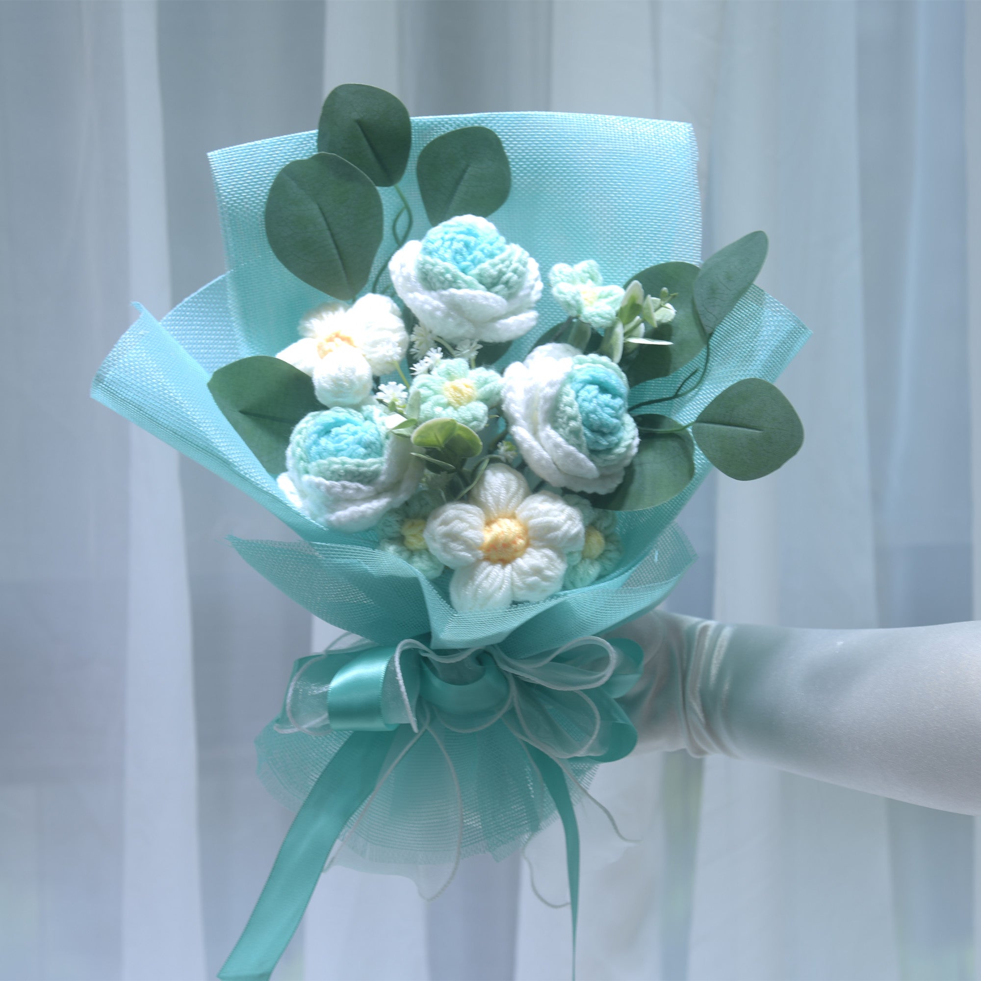 225 Handmade Flower Knitted Yarn Bouquet Valentine's Day Gift Rose Knitted Yarn Flower Best Friend Birthday Gift