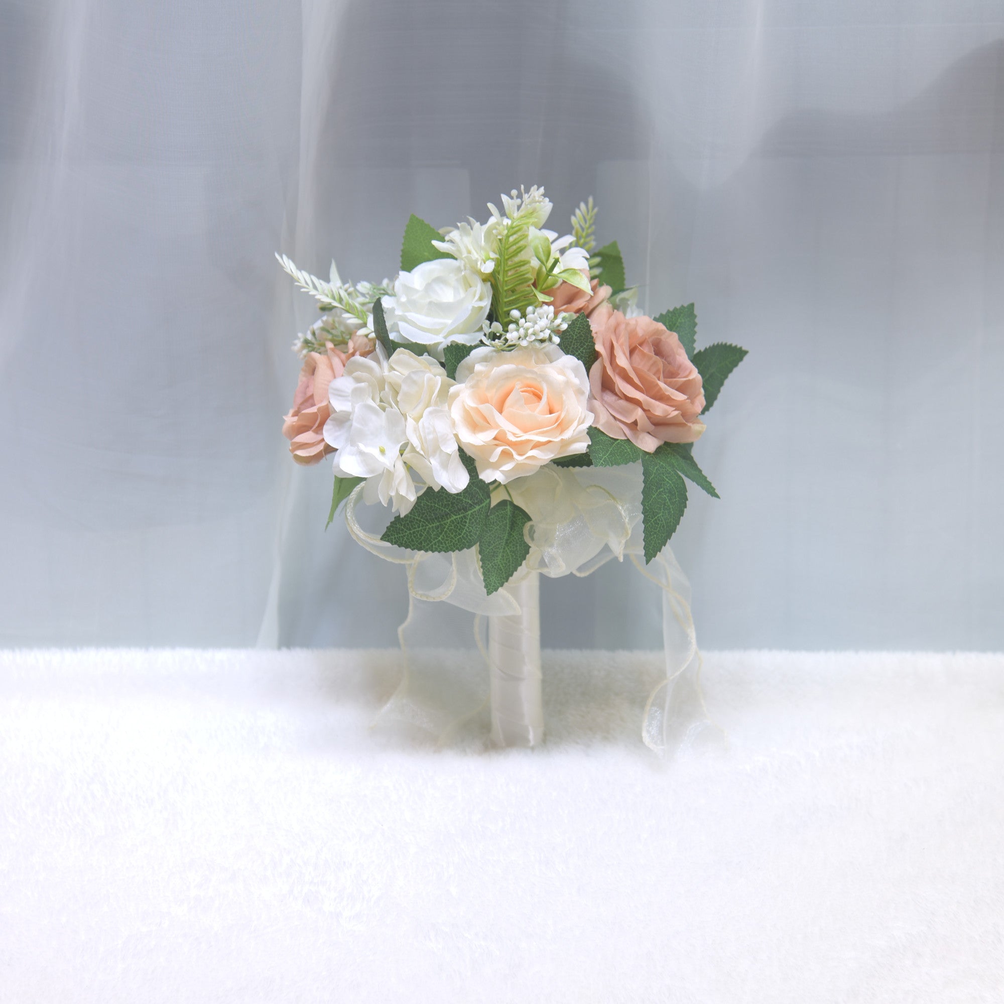 161 Simulated Bridal Bouquet, Wedding Photography Prop Bridal Toss Bouquet Western-style Outdoor Wedding Bridal and Bridesmaid Bouquet