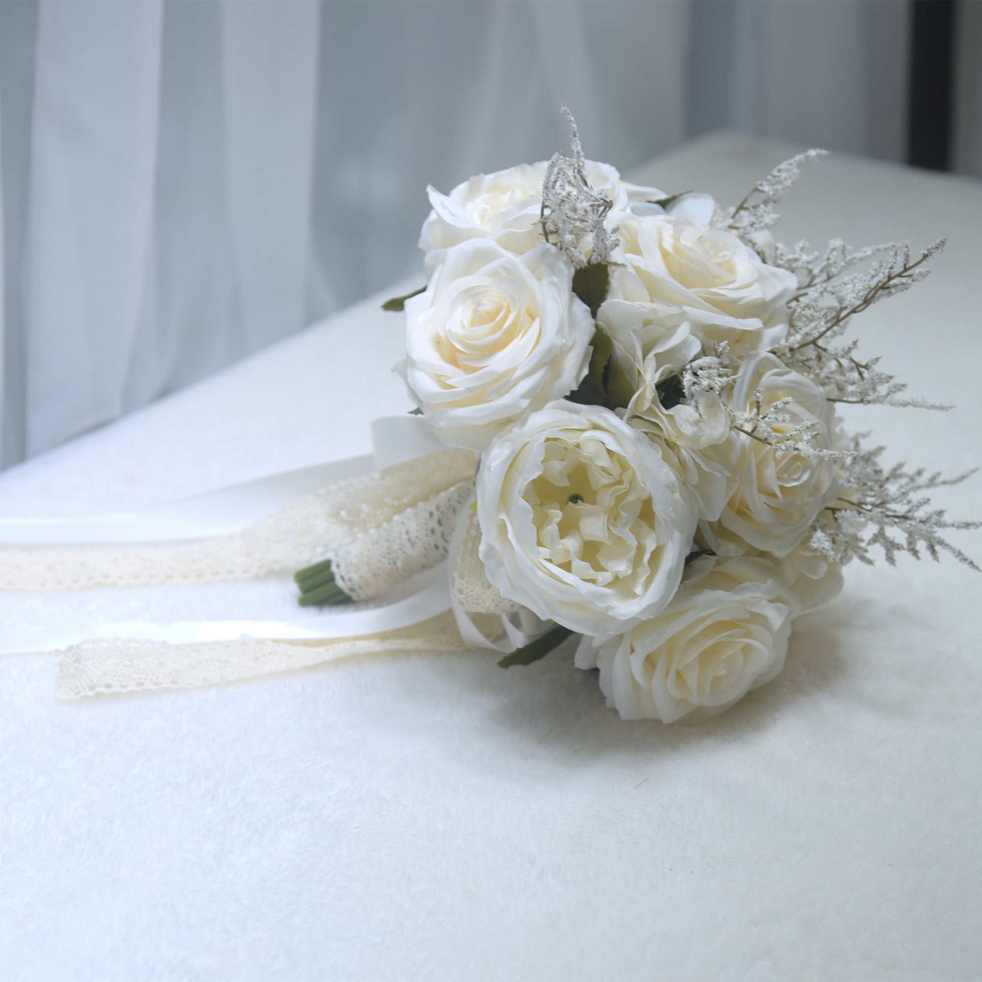 166 Flower bouquet for marriage registration, proposal, bridal chamber photography. Bridal and bridesmaid's rose bridal bouquet.