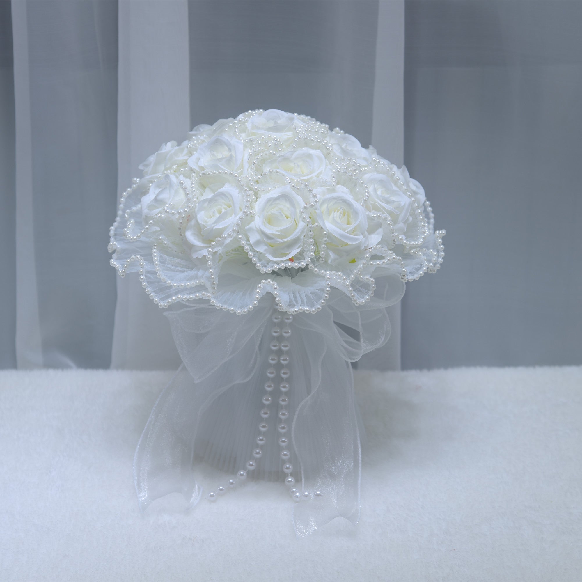 169Outdoor wedding simulation rose hand-held flower Western style bride hand-held flower certificate proposal hand-held mesh bouquet