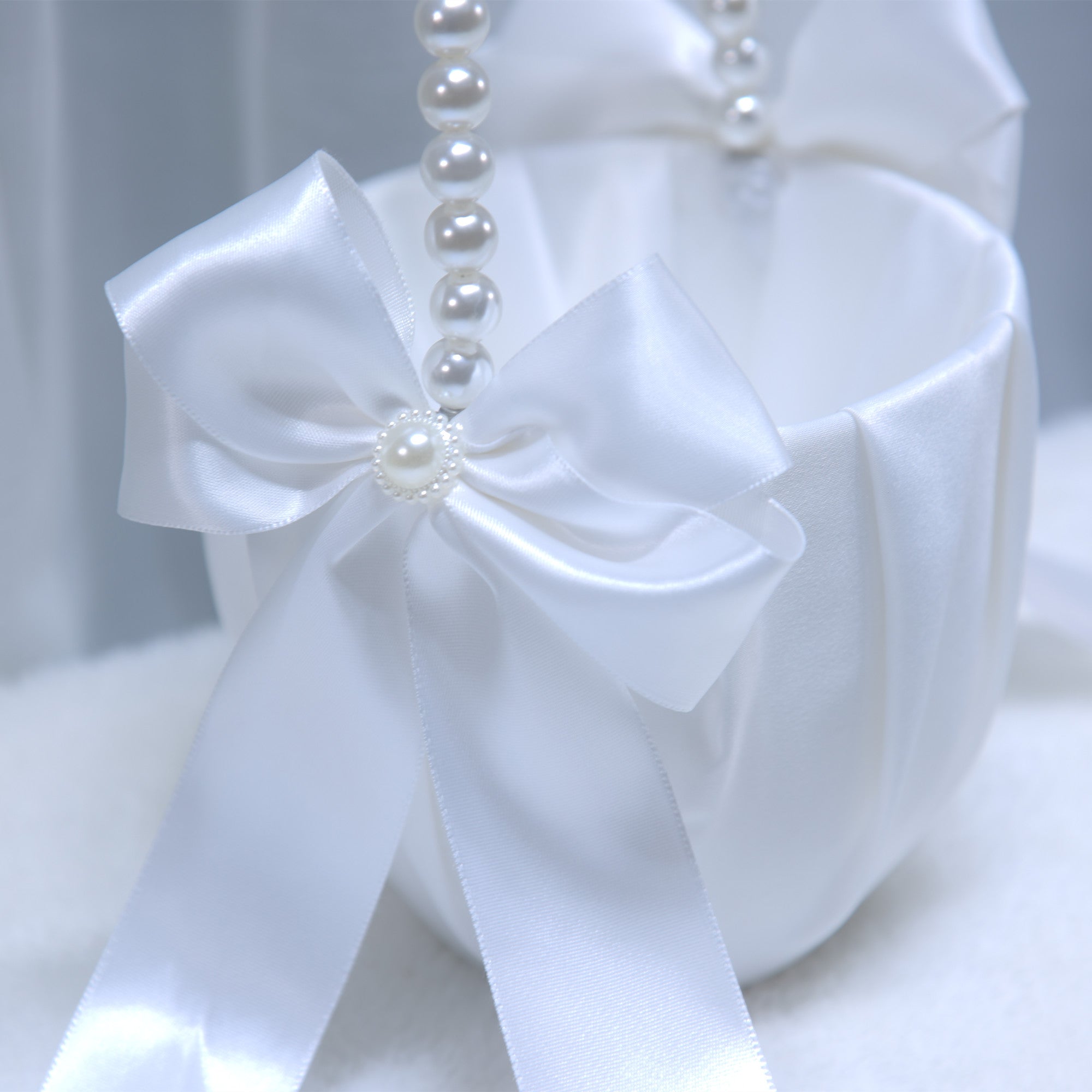 176Wedding Basket Western style Flower Basket Wedding Flower Boy Sprinkle Flowers Handheld Small Flower Basket White Pearl Small Flower Basket
