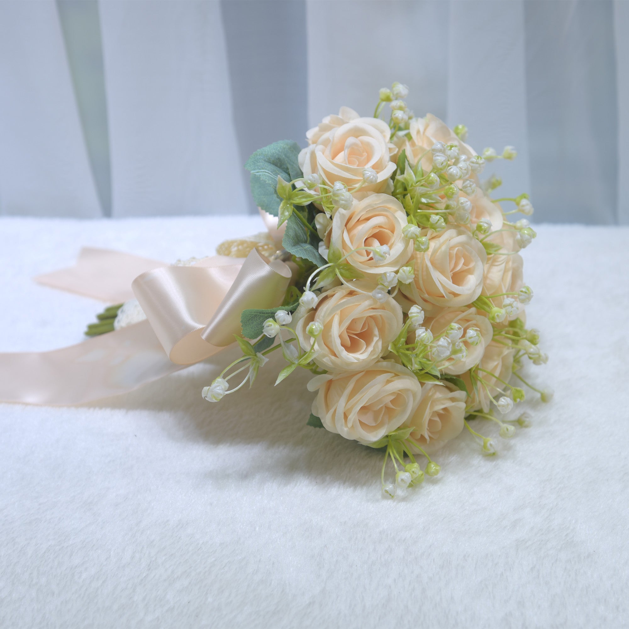 186Bridal wedding holding flower, wedding certificate, simulated flower, wedding photo shooting props, holding flower