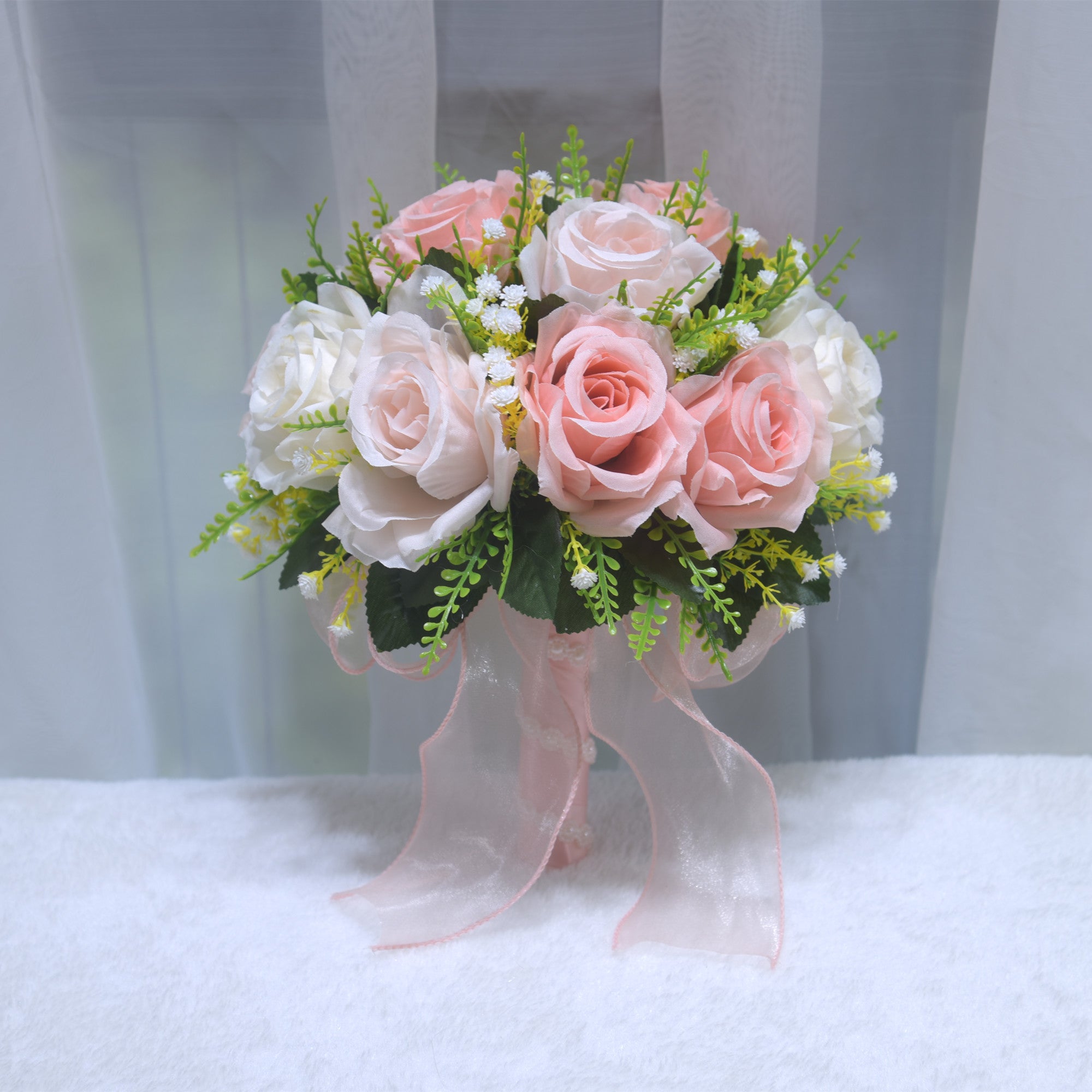 189Bride holding flower forest roses, wedding simulation flowers, photo props, registration of flower balls
