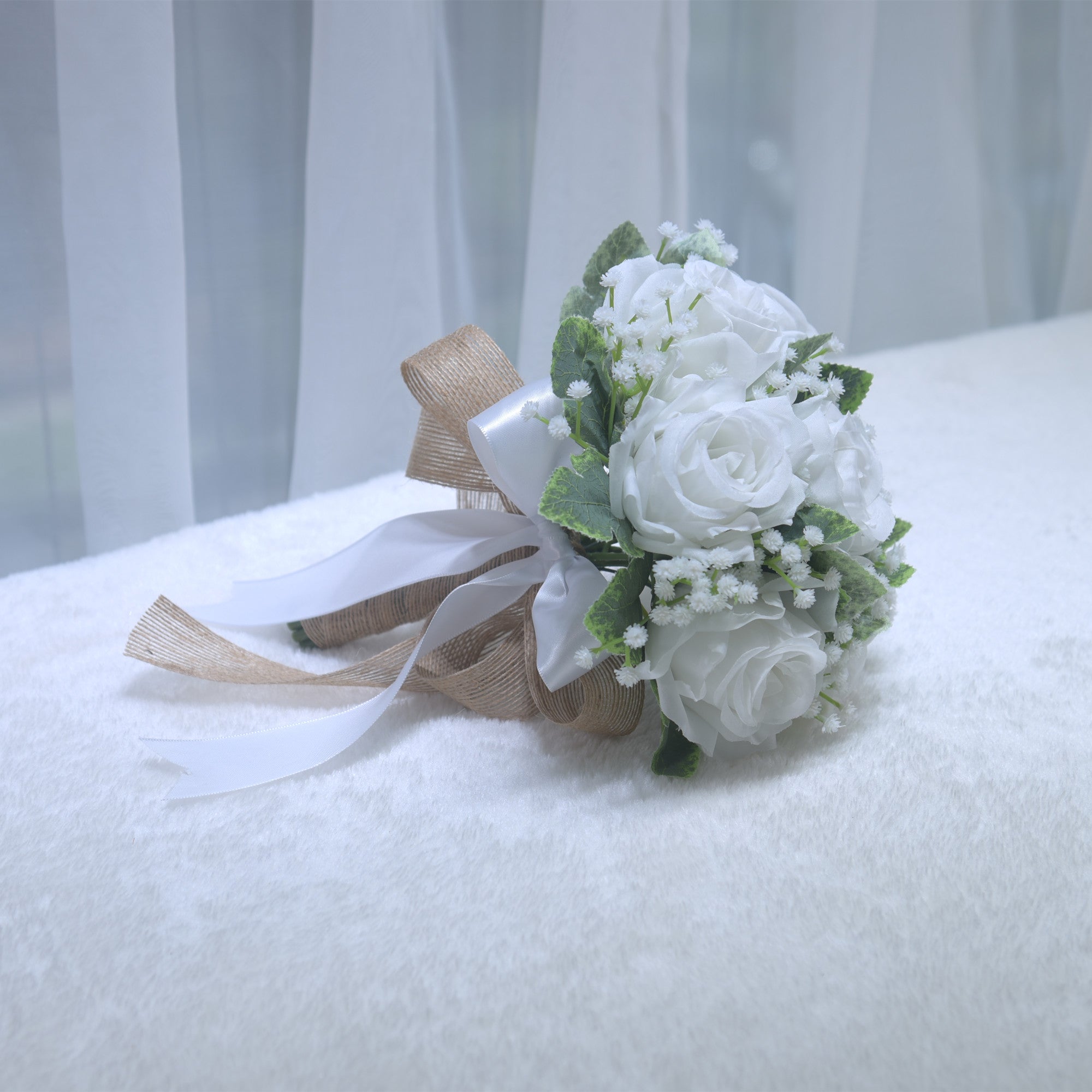 191Bride holds flowers, wedding simulation roses, presents proposal to best friend, registers bouquet