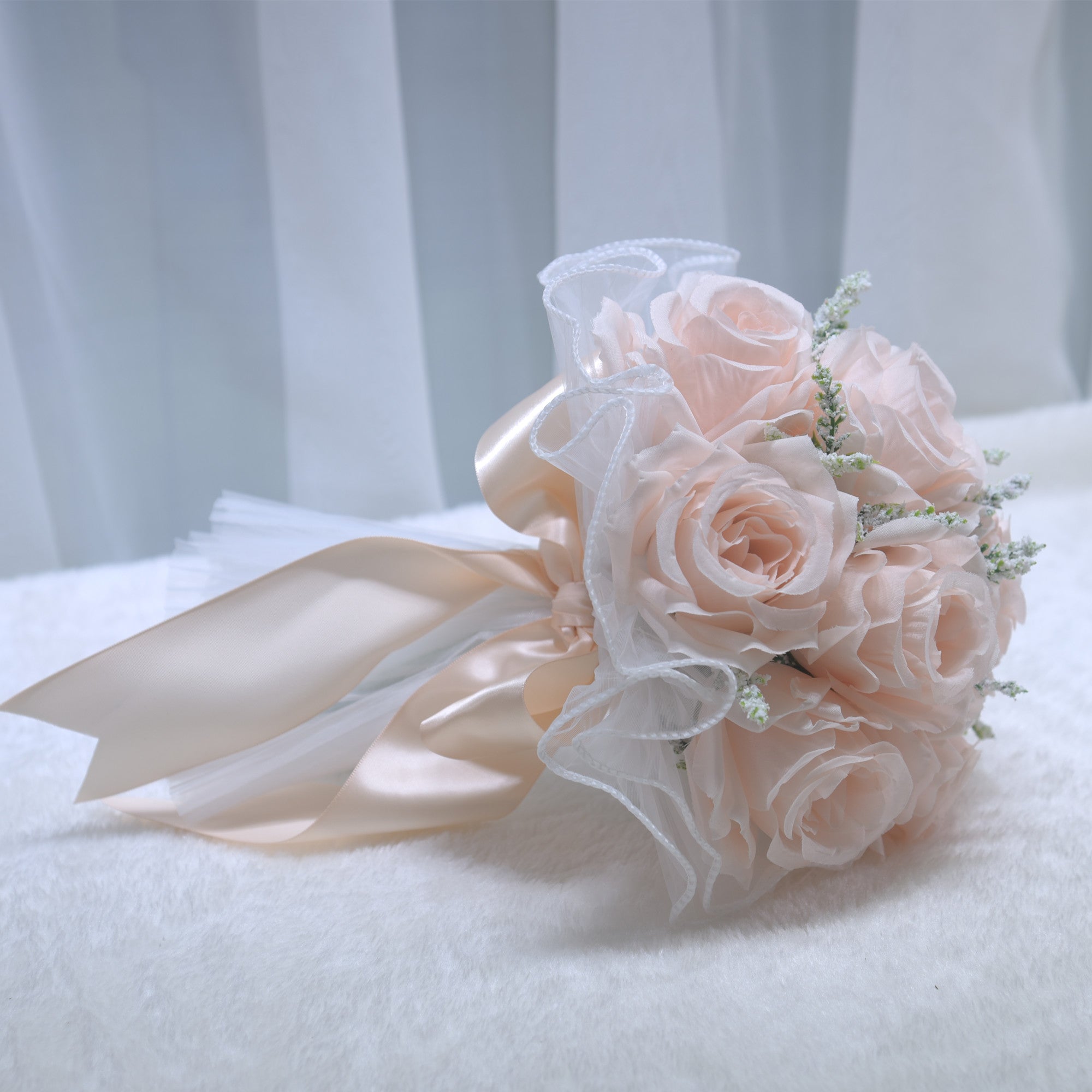 197 Bride holding flower simulation rose, bride throwing flower, wedding photography props