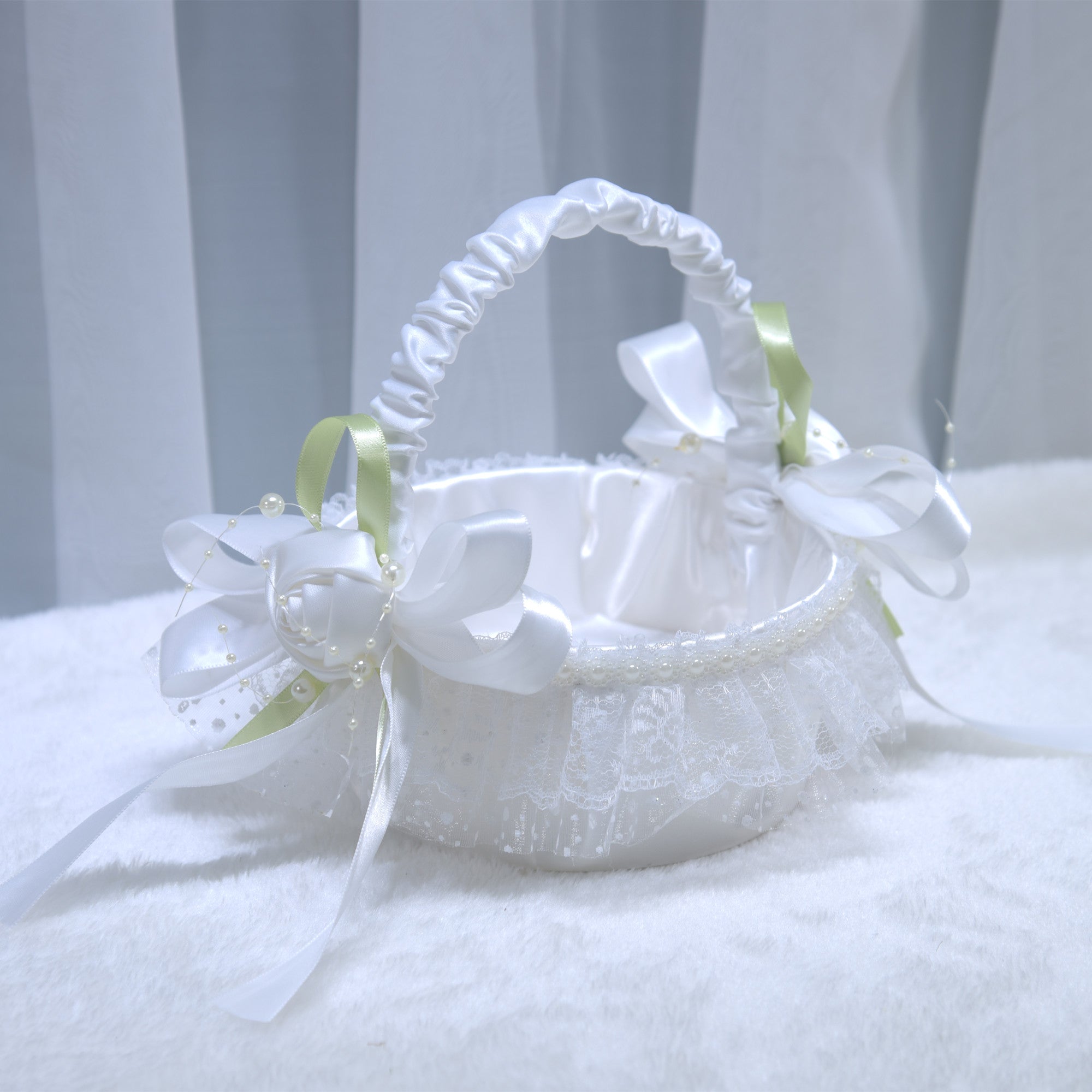 200 Wedding lace pearl flower basket, bride flower girl scattering flowers, hand-held basket giving gifts, ring flower basket