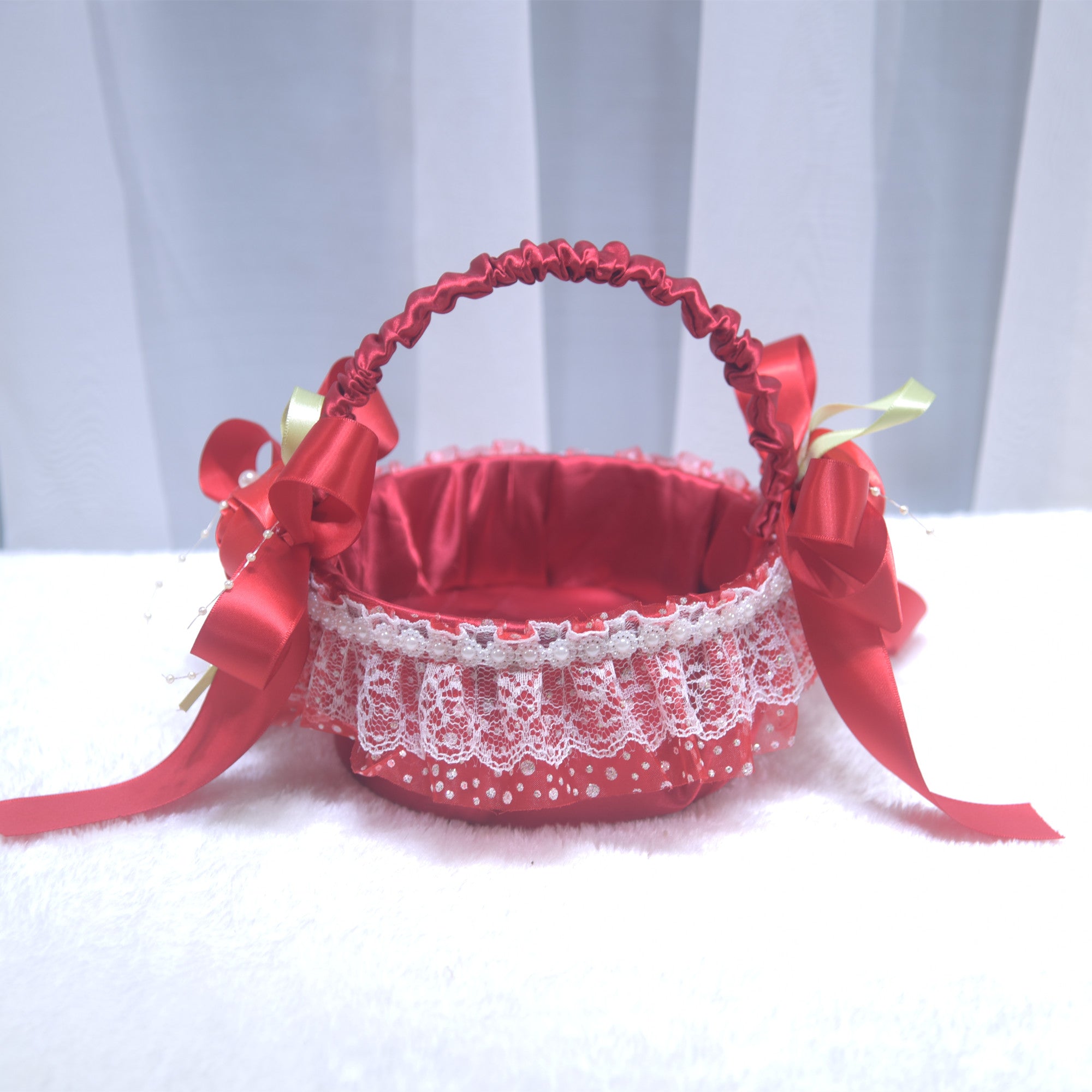 200 Wedding lace pearl flower basket, bride flower girl scattering flowers, hand-held basket giving gifts, ring flower basket
