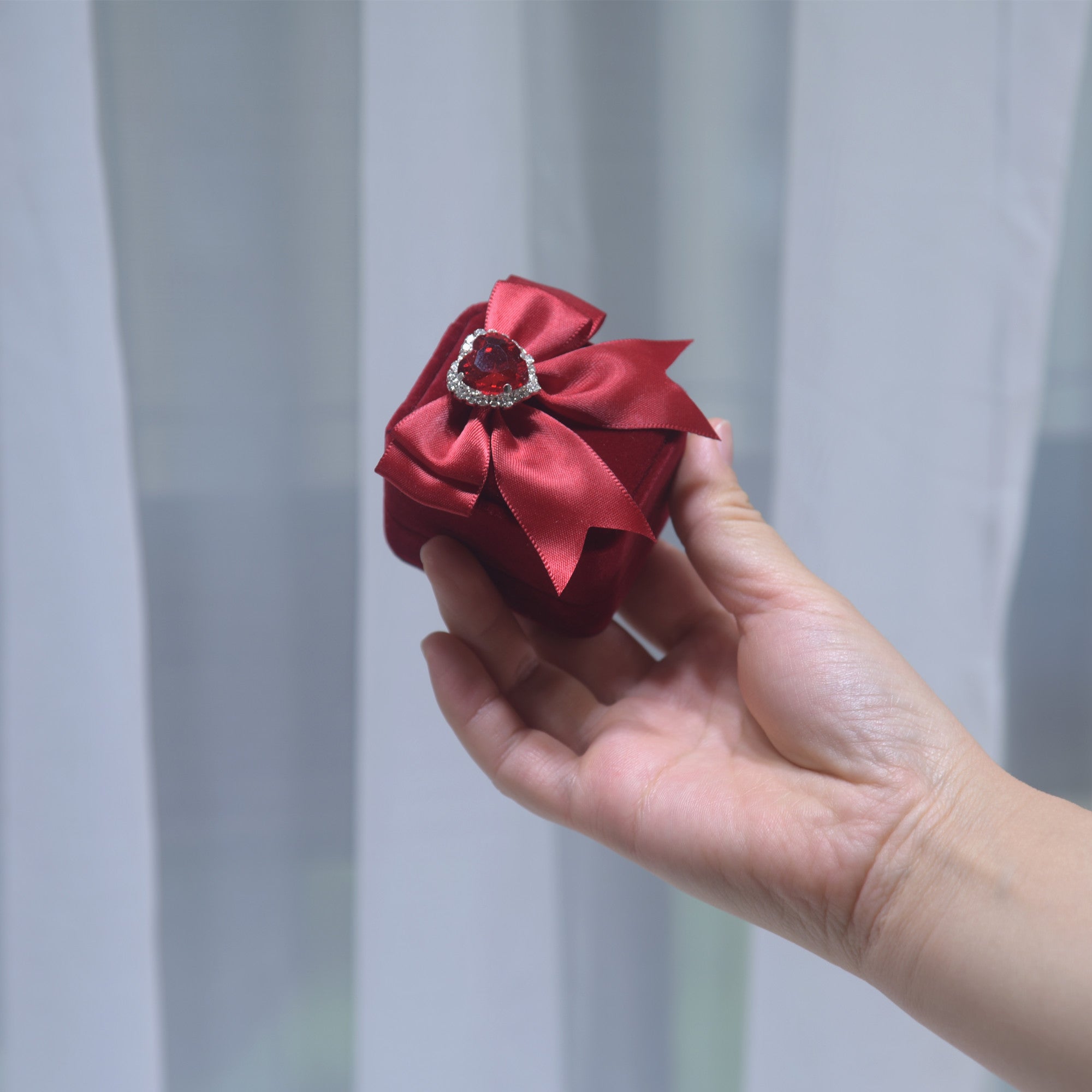211 Bow jewelry box, proposal ring box, wedding necklace storage box, Valentine's Day gift jewelry box