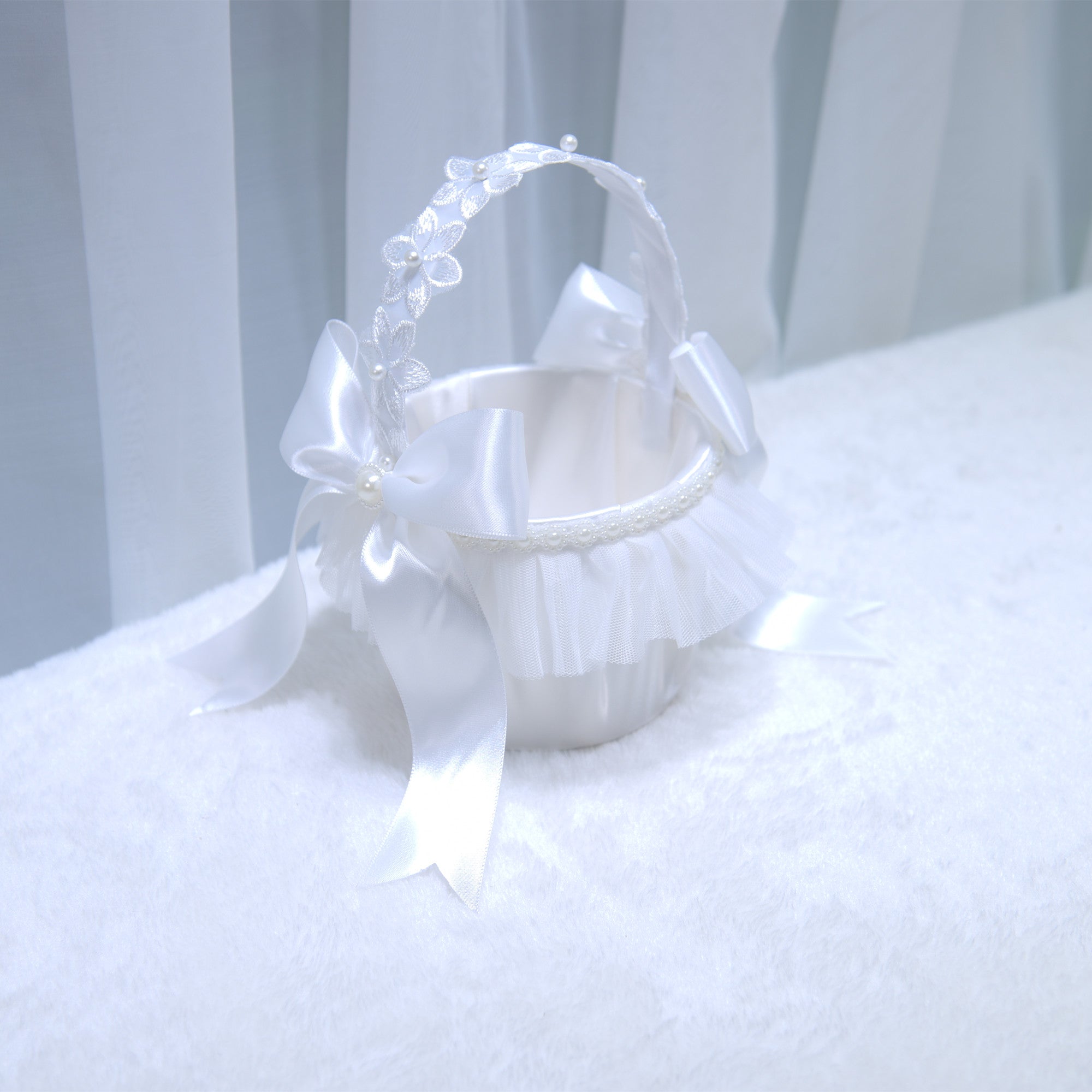 221 Flower girl scattering flower basket, lace decorative flower basket, storage basket, bridesmaid carrying small basket