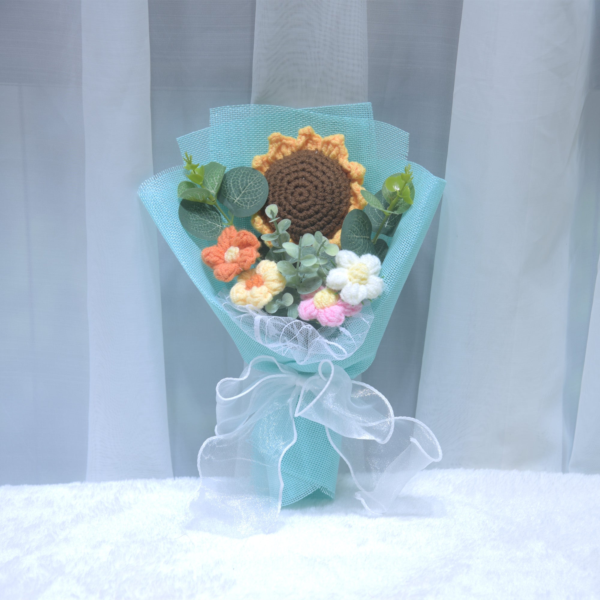 223 Knitted Sunflower Yarn Finished Bouquet Kindergarten Teacher's Day Gift Birthday Gift