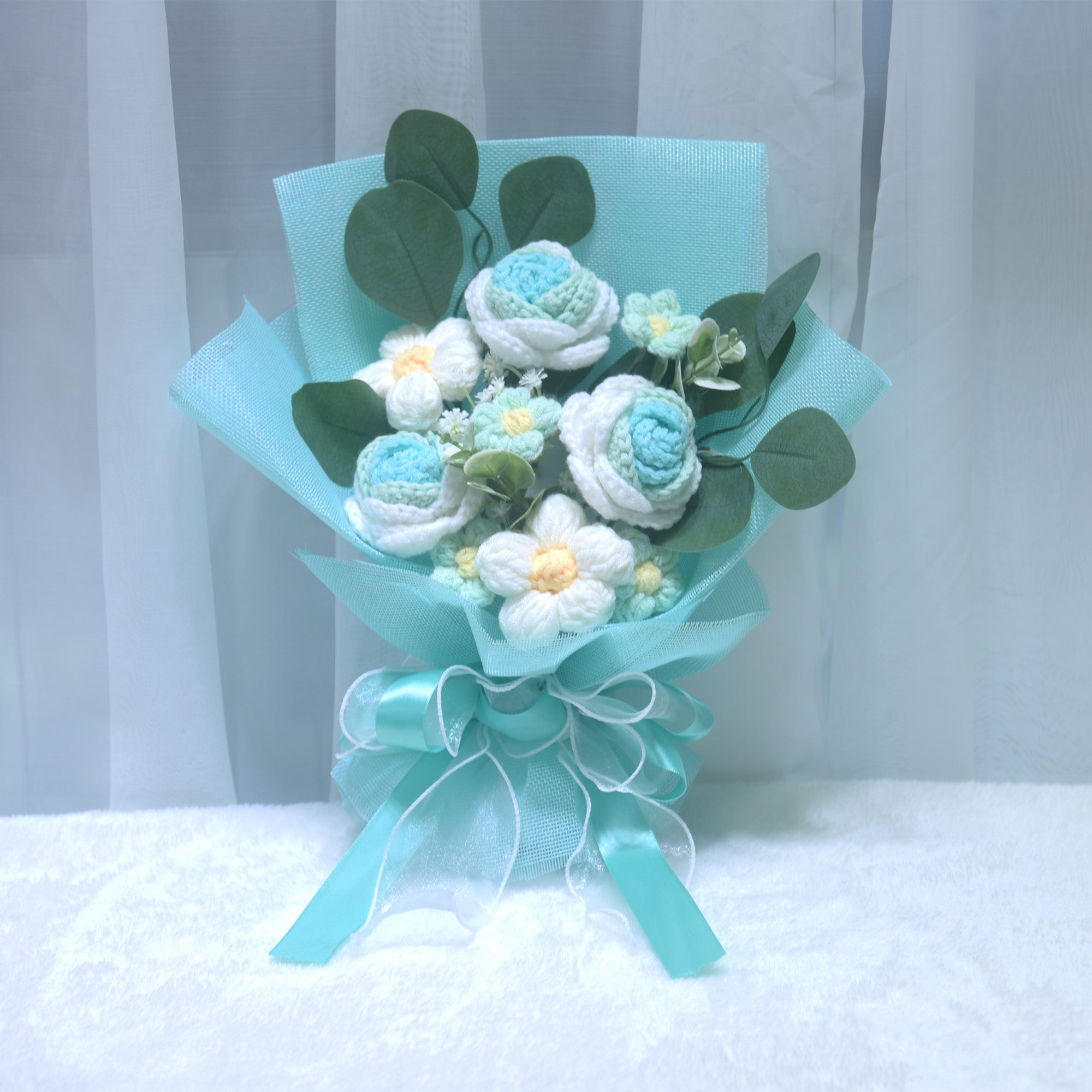225 Handmade Flower Knitted Yarn Bouquet Valentine's Day Gift Rose Knitted Yarn Flower Best Friend Birthday Gift