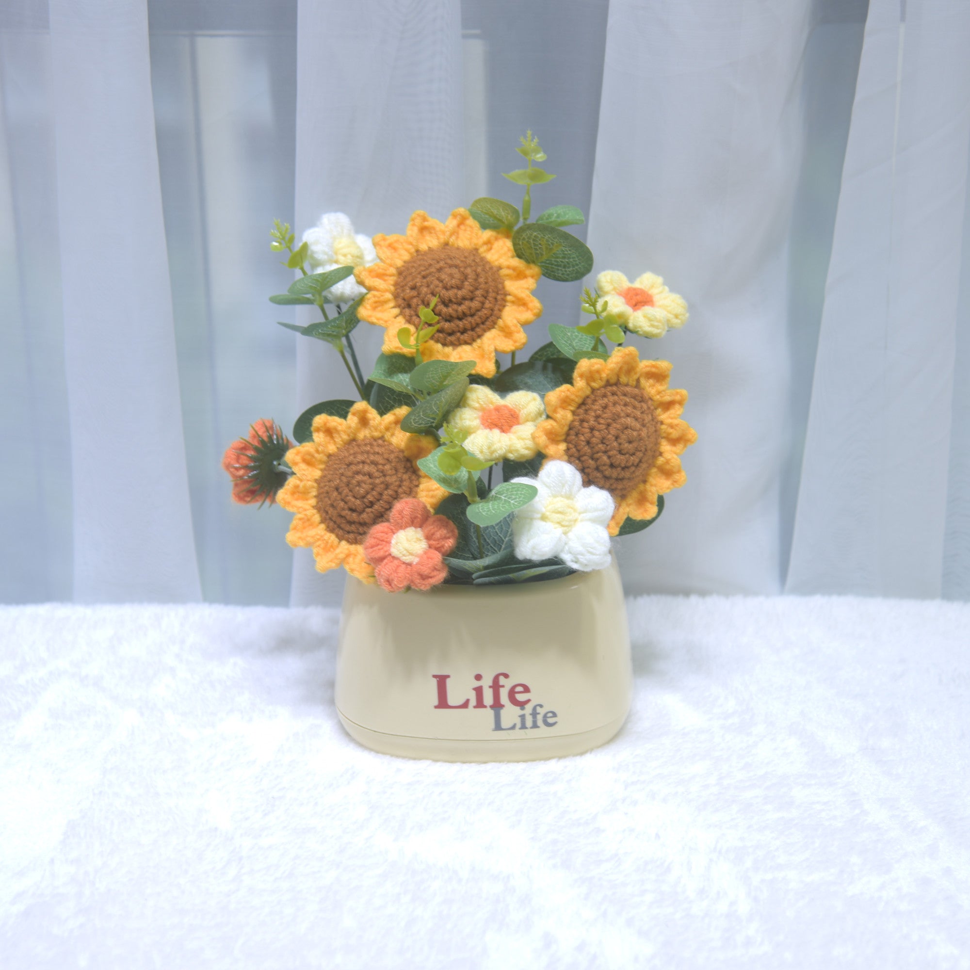 232 hand woven sunflower ornament, office desktop decoration, small gift