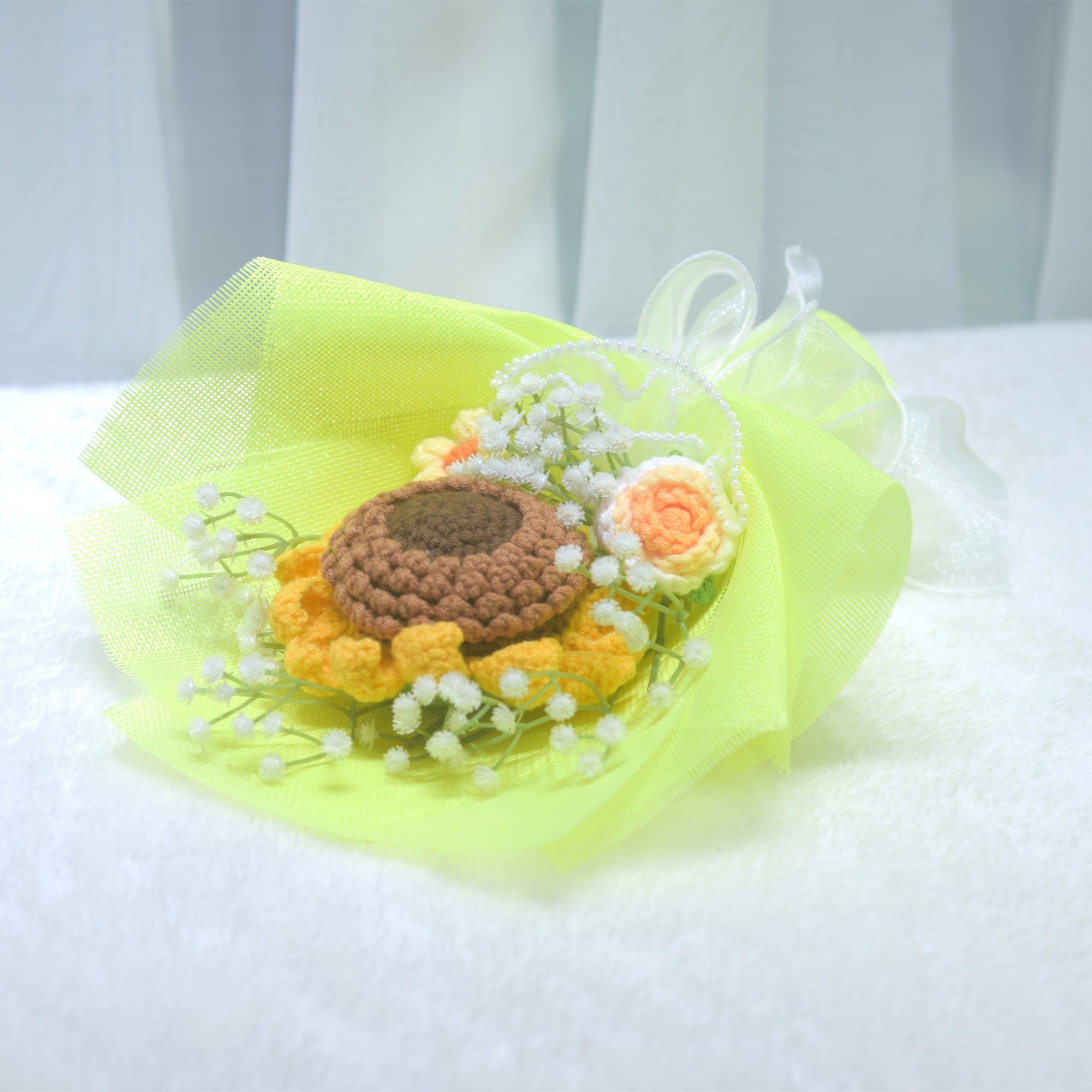 233 Woolen Handmade Bouquet Sunflower Knitted Flower Girl Birthday Gift Graduation Season  划译  机翻 · 通用领域 233 Woolen Handmade Bouquet Sunflower Knitted Flower Girl Birthday Gift Graduation Season